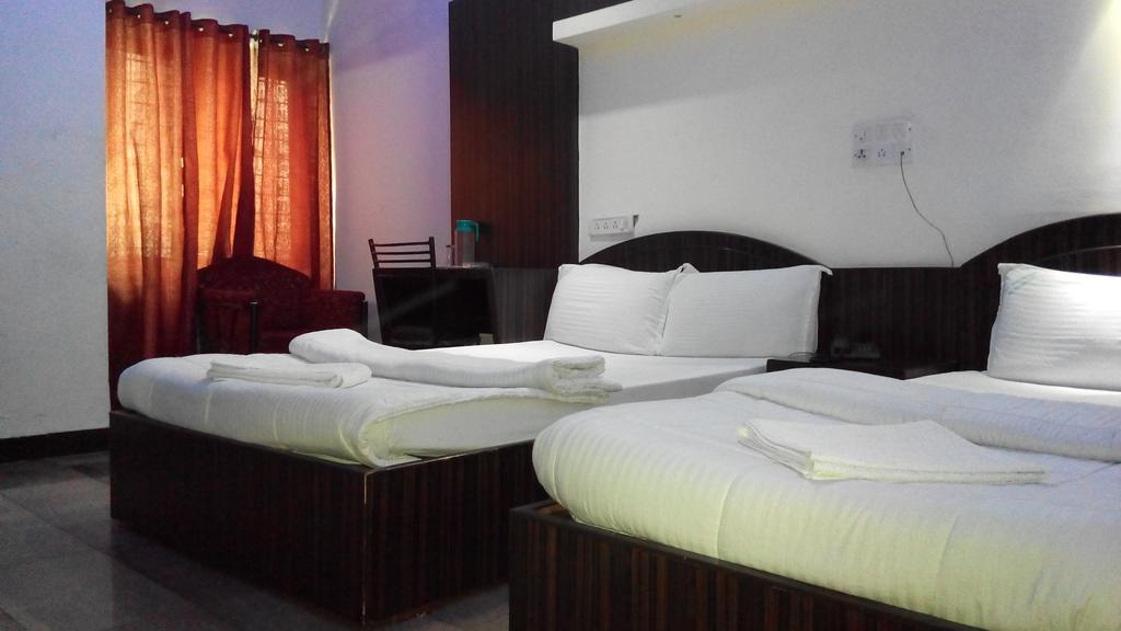 Hotel Richmond Residency Bangalore Room photo